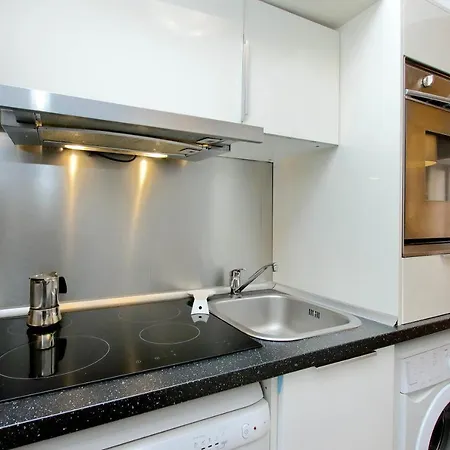 Apartment Frezza Rom