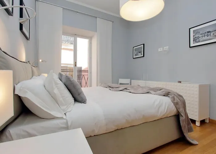 Apartment Frezza Rom